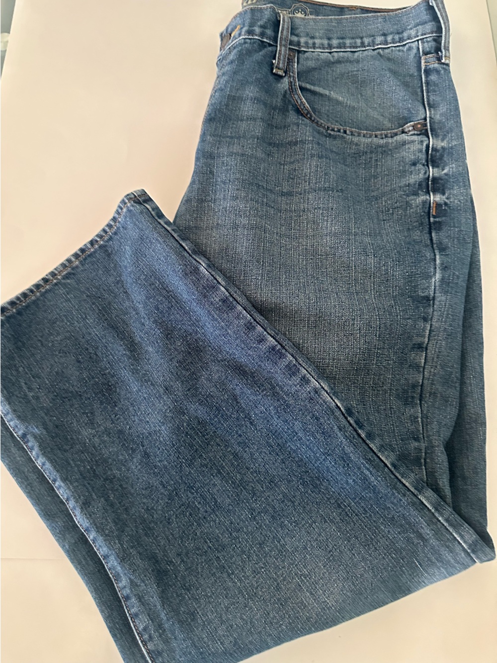 Old Navy Men's Medium Blue Relaxed-Fit Jeans